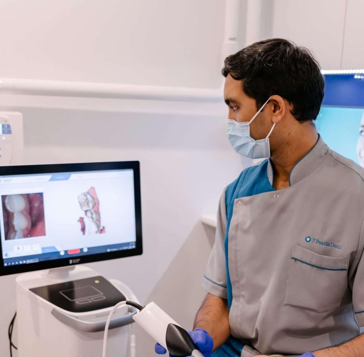 Dr Anish discussing Aligners